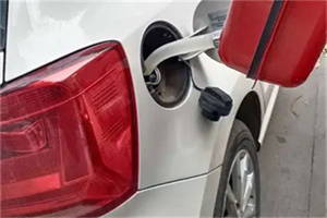 解放24小时救援车收费标准