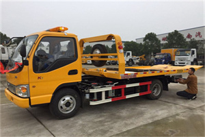 解放哪里有拖车服务