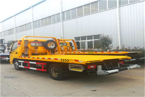 解放附近拖车救援搭电