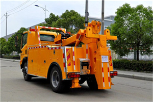 解放高速路拖车费